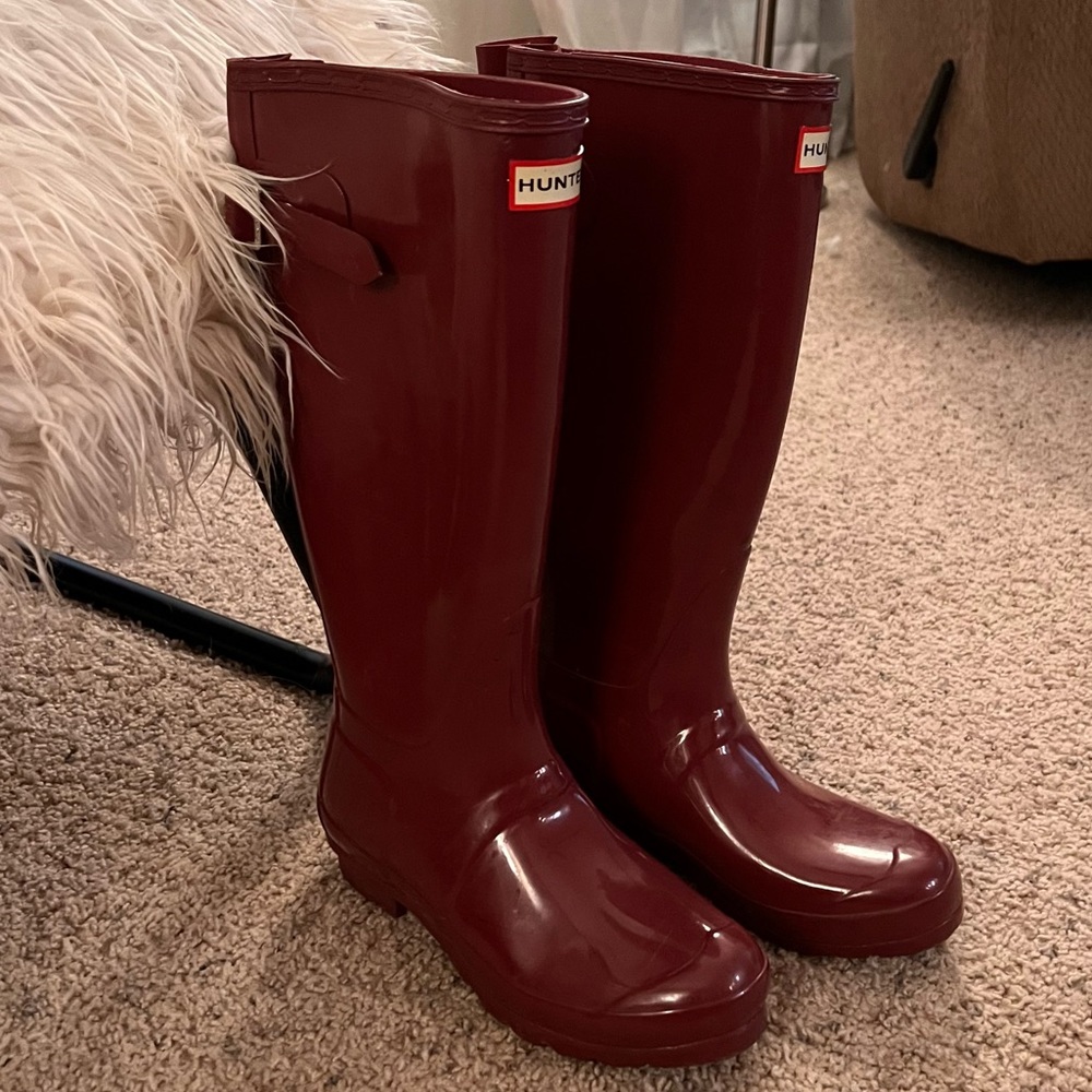 ❌SOLD❌ Women's Original Tall Gloss Buckle Strap Rain Boots